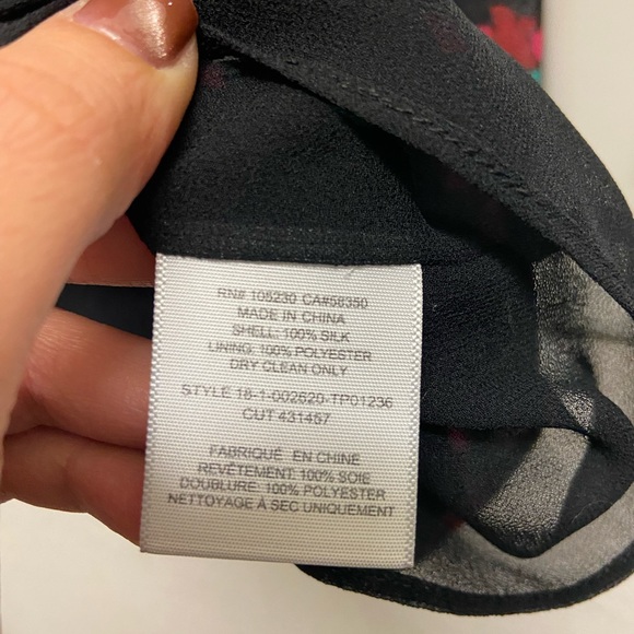 Joie Gontilda Silk Floral Long-Sleeve Top - Picture 10 of 10